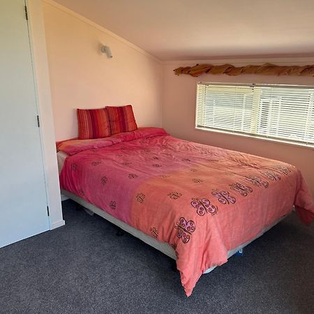 Coro Beach Haven - Hahei Holiday Home Экстерьер фото