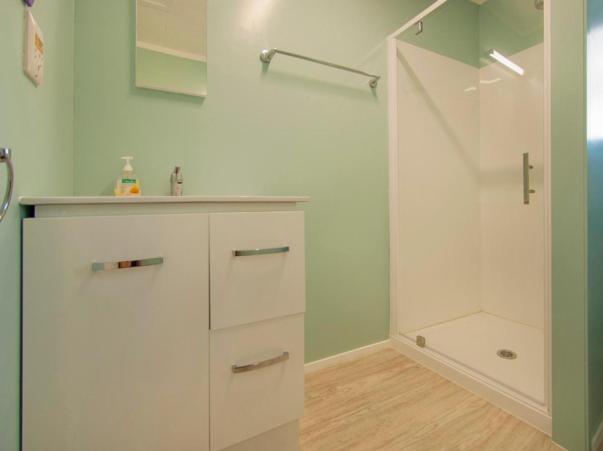 Coro Beach Haven - Hahei Holiday Home Экстерьер фото